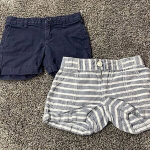 Girls gap size 5 shorts. set of 2